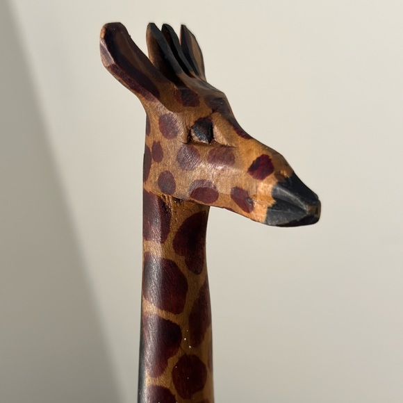 ✨Vintage Hand Carved Wood African Giraffe✨ - Picture 2 of 4